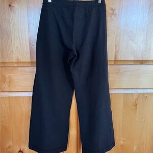 Lululemon Wide Leg Pleat Front Trousers. Size 10, Black